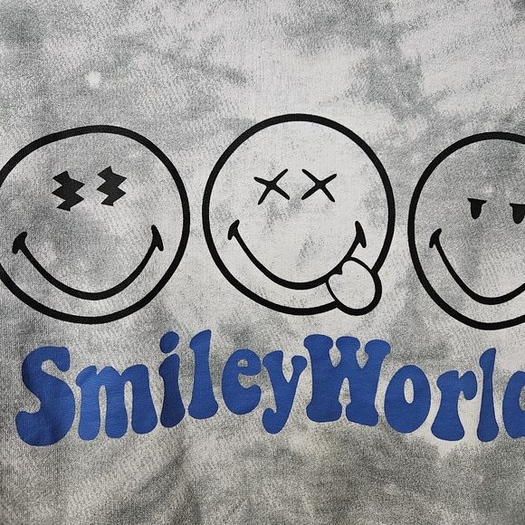 Smiley world hoodie - Picture 2 of 6